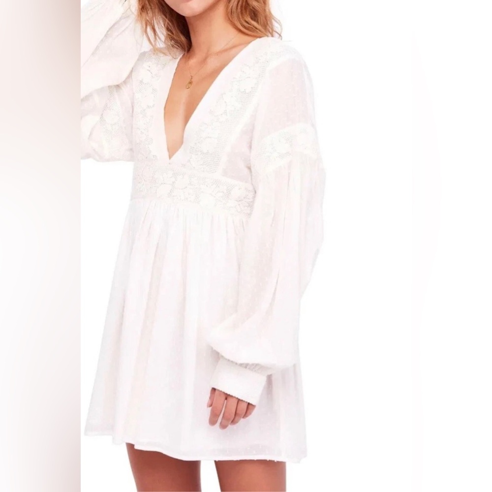 Free People White Long Sleeve V-Neck Lace Mini Dress